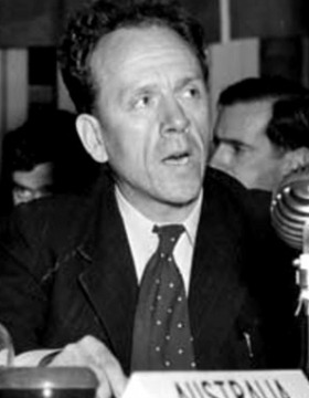 H.C. Coombs at the Lapstone Conference in 1948. Source: Wikipedia Commons