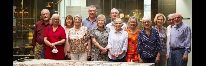 Volunteer Guides Volunteer Guides